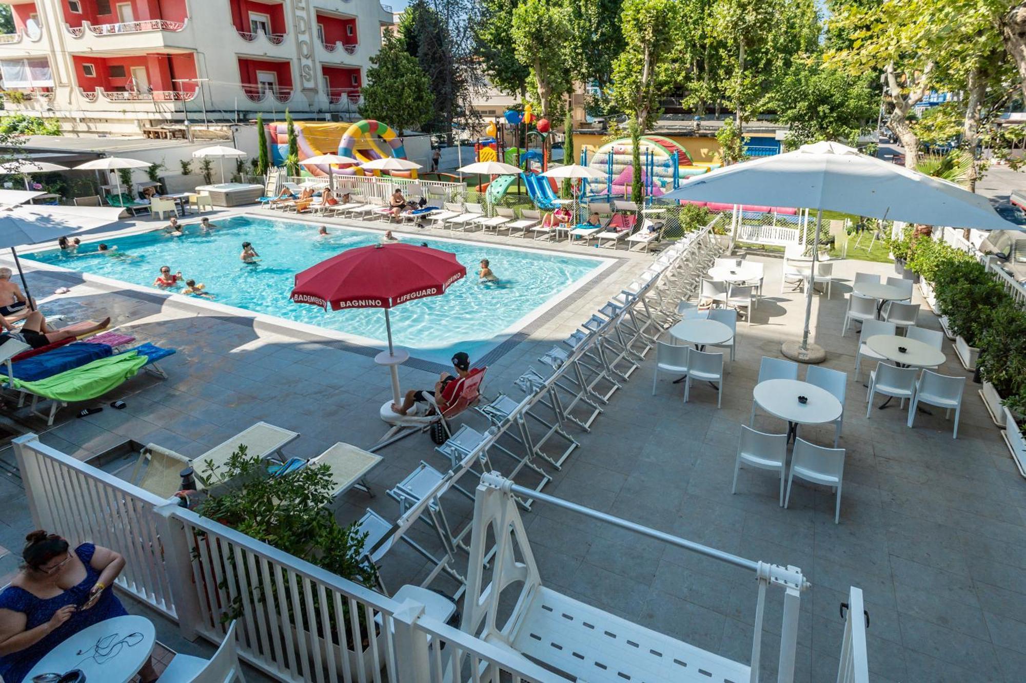 Hotel Eiffel Rimini Eksteriør billede